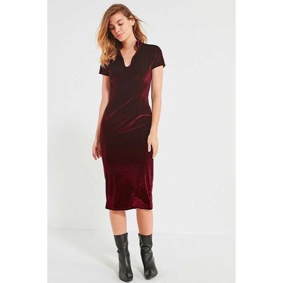 Urban Outfitters Dresses & Skirts - Urban Outfitters Velvet Collared Midi Dress